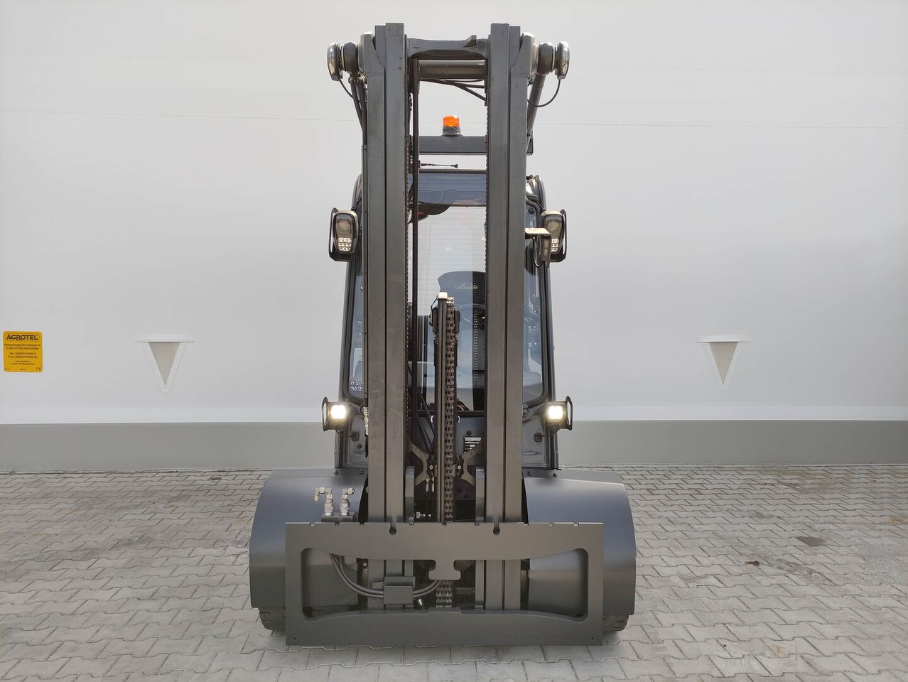 Linde H35D-01-120 (LACK NEU) - Dieselový vysokozdvižný vozík: obrázek 3 Linde H35D-01-120 (LACK NEU) - Dieselový vysokozdvižný vozík: obrázek 3