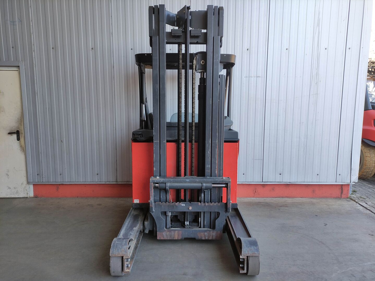 Linde R16-01-112 - Retrak: obrázek 3 Linde R16-01-112 - Retrak: obrázek 3