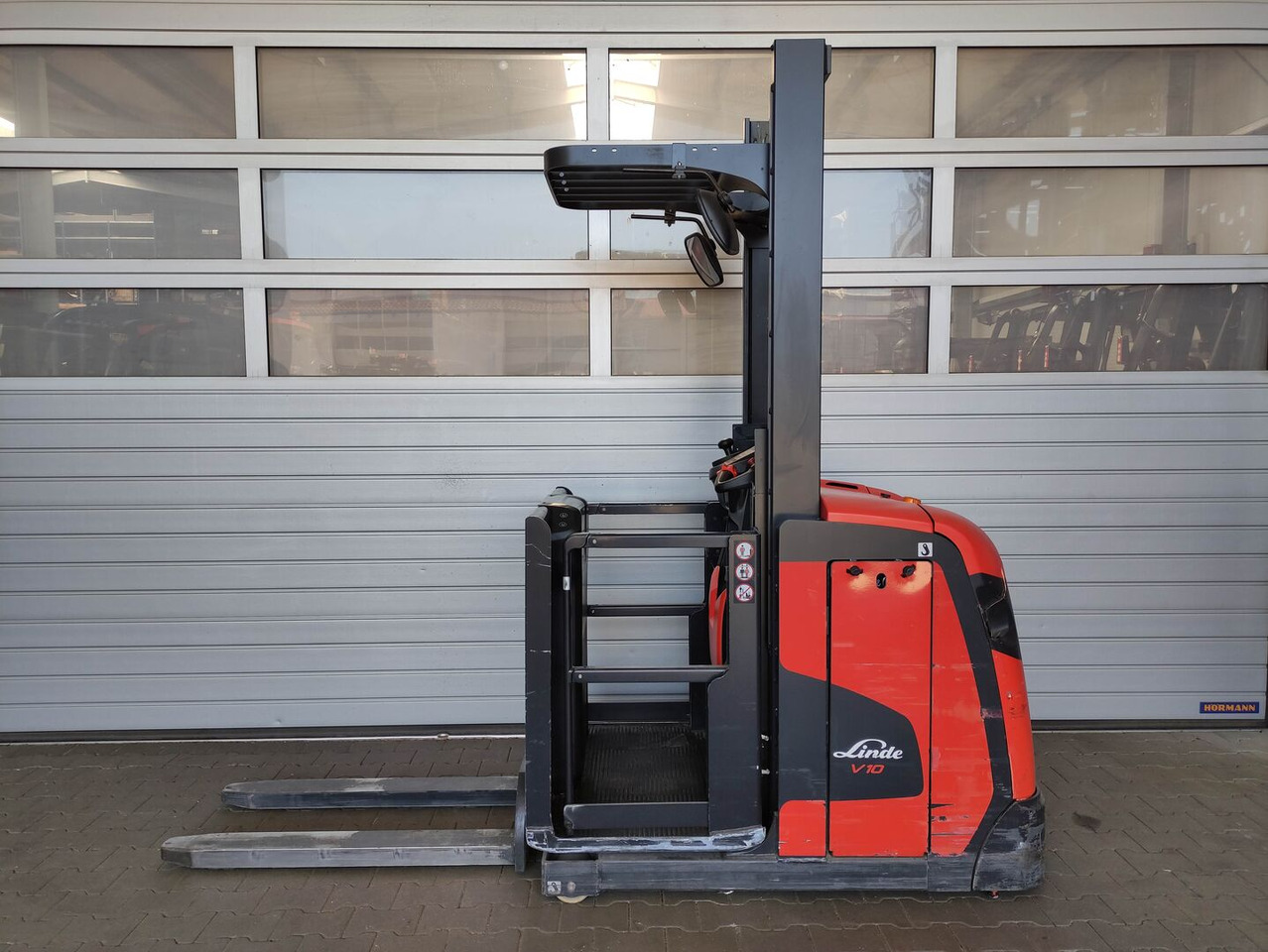 Linde V10-02 - Vychystávací vozík: obrázek 2 Linde V10-02 - Vychystávací vozík: obrázek 2