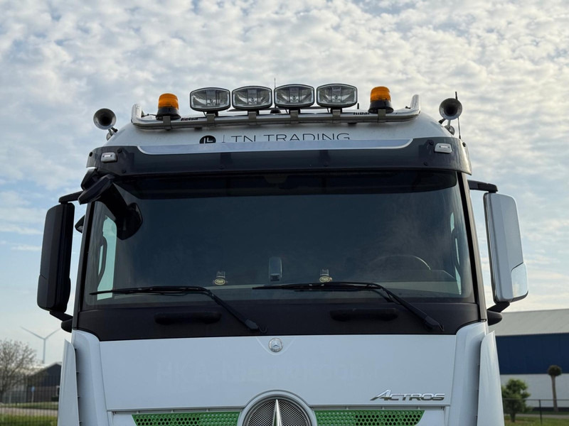 Mercedes-Benz ACTROS HYDRAUILIC, PTO, STEERING PUSHER, REMA. - Tahač: obrázek 4 Mercedes-Benz ACTROS HYDRAUILIC, PTO, STEERING PUSHER, REMA. - Tahač: obrázek 4