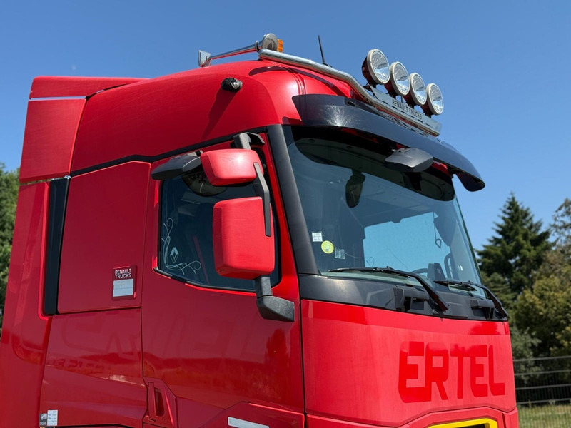 Renault T520 HIGH PARK COOL, FULL SPOILER, STEEL/AIR, 2 TANKS, 2 BEDS, FRIGO - Tahač: obrázek 3 Renault T520 HIGH PARK COOL, FULL SPOILER, STEEL/AIR, 2 TANKS, 2 BEDS, FRIGO - Tahač: obrázek 3