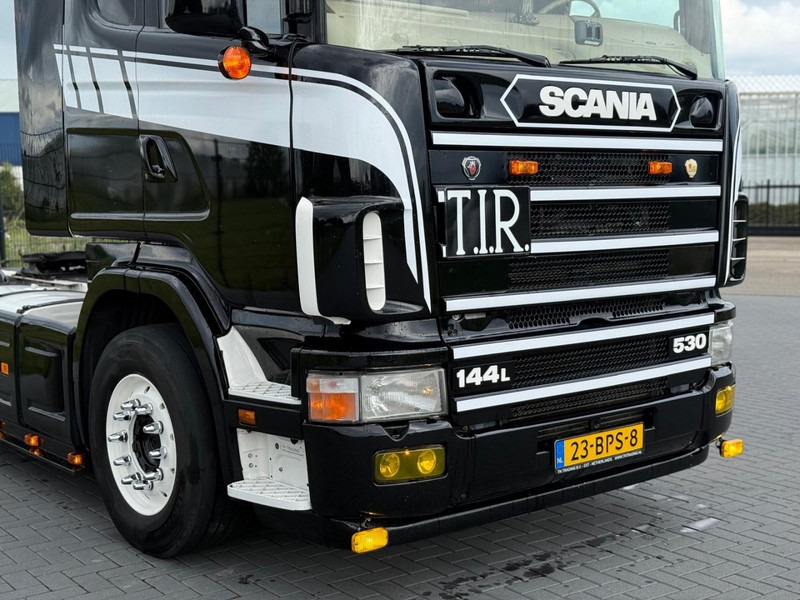 Scania R 144 530 SHOW TRUCK, INTERIEUR, OPEN UITLAAT, HOBBY, TOP. - Tahač: obrázek 4 Scania R 144 530 SHOW TRUCK, INTERIEUR, OPEN UITLAAT, HOBBY, TOP. - Tahač: obrázek 4