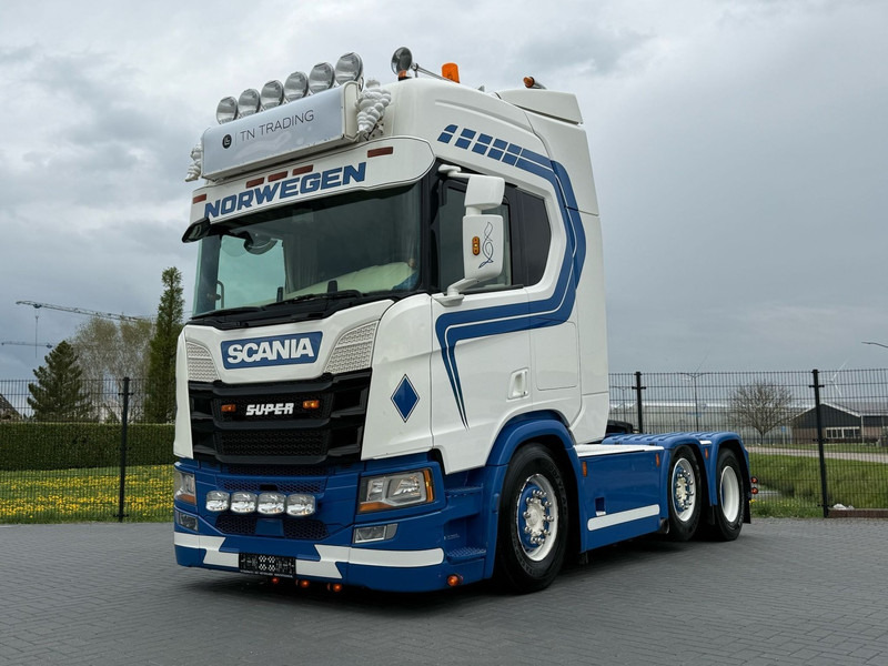 Scania R450 SHOW TRUCK, INTERIOR, STEERING, RETARDER, 570.000 KM. - Tahač: obrázek 2 Scania R450 SHOW TRUCK, INTERIOR, STEERING, RETARDER, 570.000 KM. - Tahač: obrázek 2