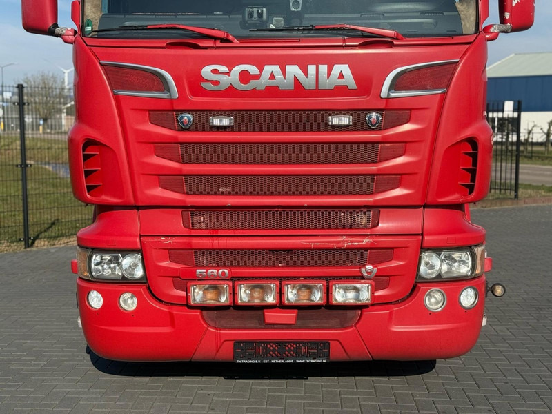 Scania R560 V8 RETARDER, FULL SPOILER, STEEL/AIR, LEATHER, 2 TANKS. - Tahač: obrázek 4 Scania R560 V8 RETARDER, FULL SPOILER, STEEL/AIR, LEATHER, 2 TANKS. - Tahač: obrázek 4