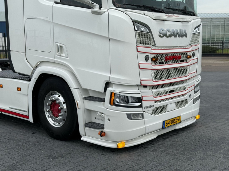 Scania R650 V8 FULL AIR, SHOW TRUCK, SPECIAL INTERIOR, SMART TACHO 2. - Tahač: obrázek 5 Scania R650 V8 FULL AIR, SHOW TRUCK, SPECIAL INTERIOR, SMART TACHO 2. - Tahač: obrázek 5