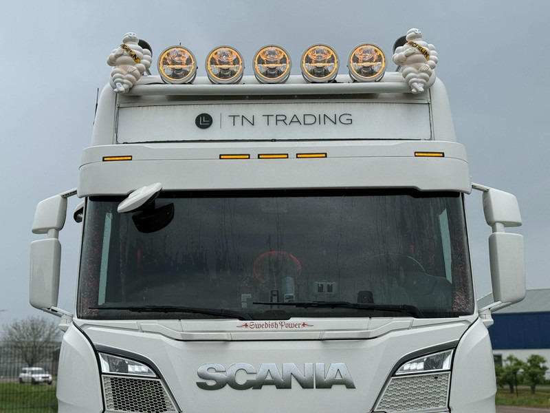 Scania R650 V8 FULL AIR, SHOW TRUCK, SPECIAL INTERIOR, SMART TACHO 2. - Tahač: obrázek 4 Scania R650 V8 FULL AIR, SHOW TRUCK, SPECIAL INTERIOR, SMART TACHO 2. - Tahač: obrázek 4
