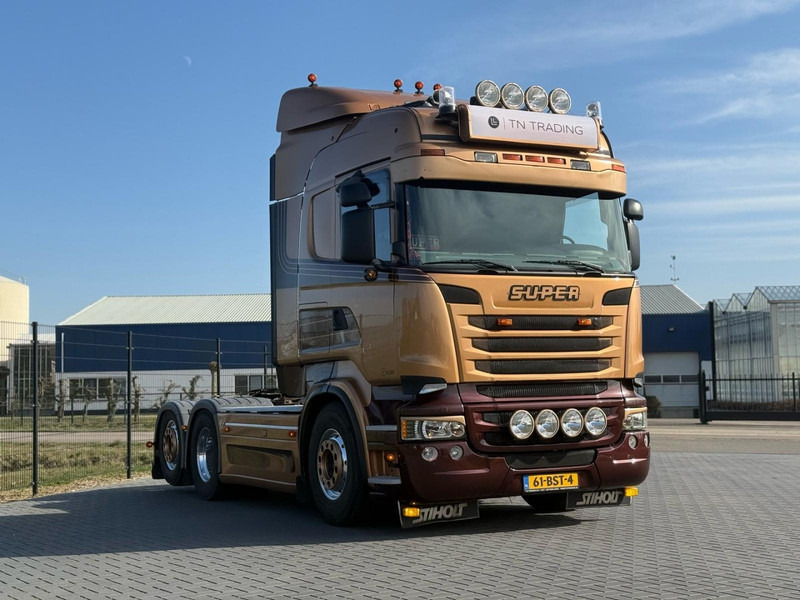 Scania R730 V8 V8, SHOWTRUCK VOLLUCHT, RETARDER, HYDRAULIEK, BOOGIE, ALU WIELEN, LEER. - Tahač: obrázek 2 Scania R730 V8 V8, SHOWTRUCK VOLLUCHT, RETARDER, HYDRAULIEK, BOOGIE, ALU WIELEN, LEER. - Tahač: obrázek 2