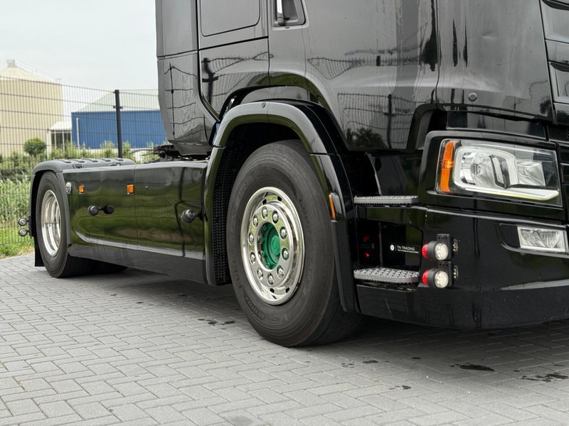 Scania S580 V8 NGS RETARDER, LEATHER, 2X TANK, TOP CONDITION! - Tahač: obrázek 2 Scania S580 V8 NGS RETARDER, LEATHER, 2X TANK, TOP CONDITION! - Tahač: obrázek 2