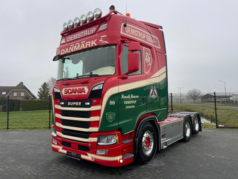 Scania S650 V8 NGS SHOW TRUCK, FULL AIR, RETARDER, PTO/HYDRAULIC! - Tahač: obrázek 2 Scania S650 V8 NGS SHOW TRUCK, FULL AIR, RETARDER, PTO/HYDRAULIC! - Tahač: obrázek 2
