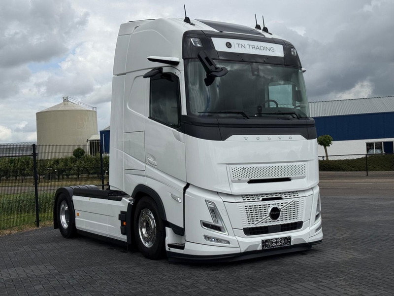 Volvo FH 13.460XL NEW, FULL AIR, ALCOA, HYDRAULIC, XL, FULL. - Tahač: obrázek 2 Volvo FH 13.460XL NEW, FULL AIR, ALCOA, HYDRAULIC, XL, FULL. - Tahač: obrázek 2