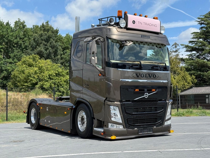 Volvo FH 13.500 SHOW TRUCK, FULL AIR, INTERIOR, TOP, HYDRAULIC. - Tahač: obrázek 1 Volvo FH 13.500 SHOW TRUCK, FULL AIR, INTERIOR, TOP, HYDRAULIC. - Tahač: obrázek 1