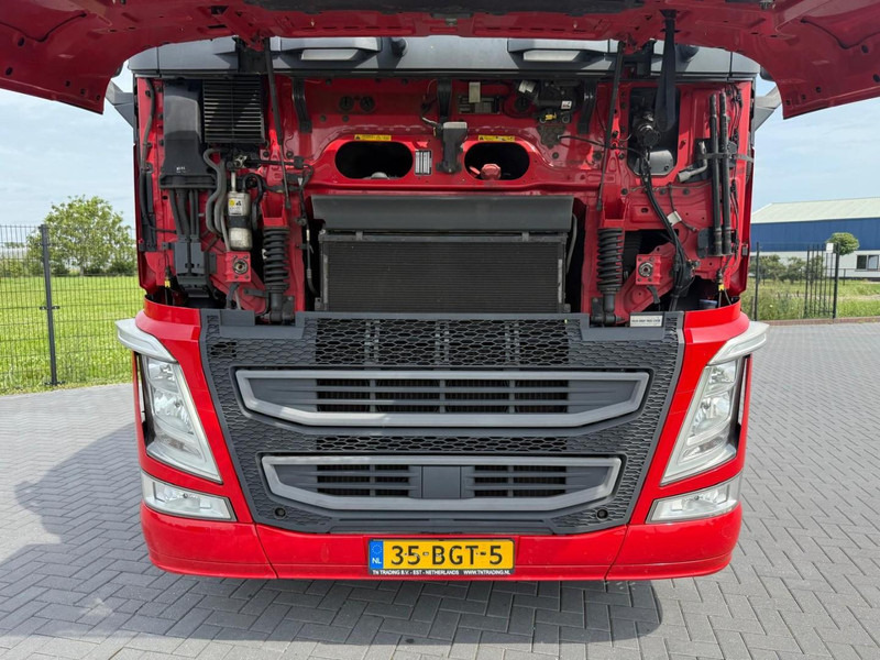 Volvo FH13.420 ADR, SMART TACHO 2, NL TRUCK, ALCOA, STEEL/AIR, PERFECT CONDITION, 2X TANK. - Tahač: obrázek 5 Volvo FH13.420 ADR, SMART TACHO 2, NL TRUCK, ALCOA, STEEL/AIR, PERFECT CONDITION, 2X TANK. - Tahač: obrázek 5