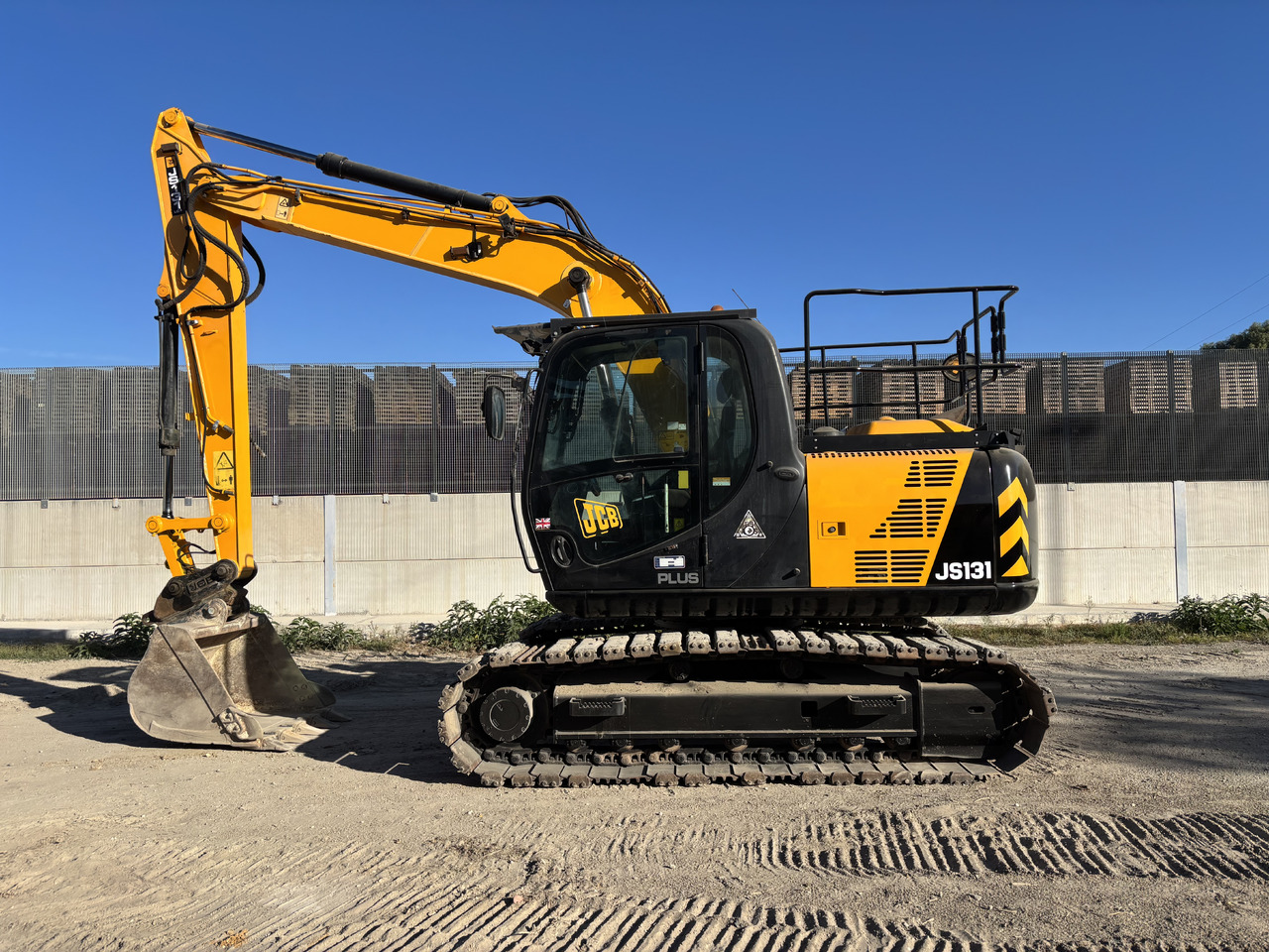 JCB JS131LC - Pásové rýpadlo: obrázek 2 JCB JS131LC - Pásové rýpadlo: obrázek 2