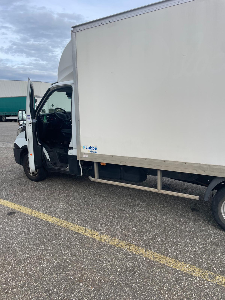 IVECO Dailly 35c16 - Dodávka skřín: obrázek 4 IVECO Dailly 35c16 - Dodávka skřín: obrázek 4