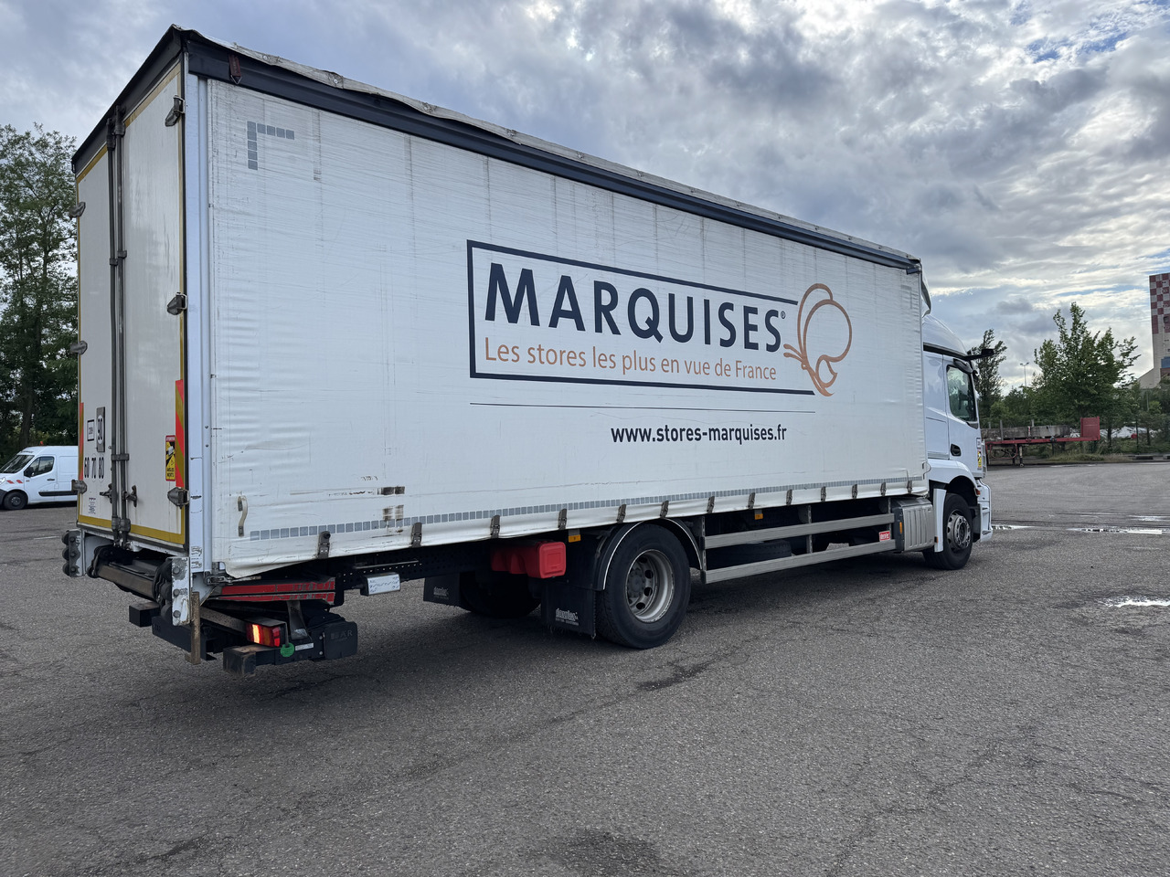 MERCEDES-BENZ Actros - Plachtový nákladní auto: obrázek 4 MERCEDES-BENZ Actros - Plachtový nákladní auto: obrázek 4