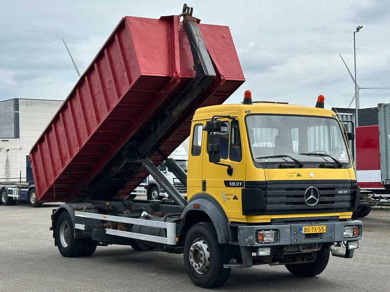 Mercedes-Benz SK 1931 4x2 Meiler Haakarm 20T Manual + Telma / Euro 1 - Hákový nosič kontejnerů: obrázek 2 Mercedes-Benz SK 1931 4x2 Meiler Haakarm 20T Manual + Telma / Euro 1 - Hákový nosič kontejnerů: obrázek 2