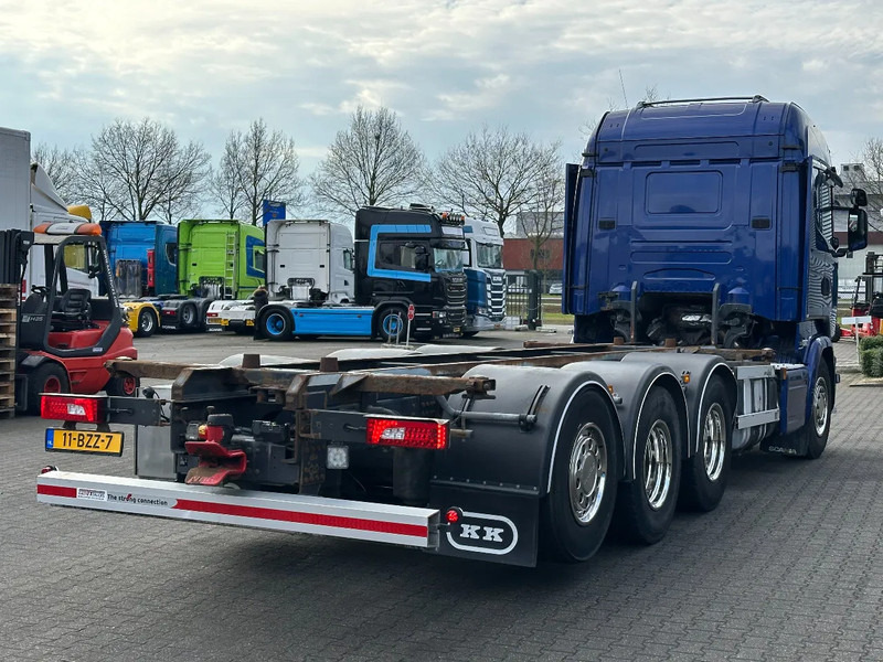 Scania R520 V8 8x4*4 Bdf / Retarder / 2 Tank / Full Air / Euro 6 - Kontejnérový podvozek/ Výměnná nástavba: obrázek 5 Scania R520 V8 8x4*4 Bdf / Retarder / 2 Tank / Full Air / Euro 6 - Kontejnérový podvozek/ Výměnná nástavba: obrázek 5