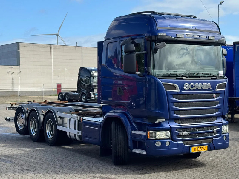Scania R520 V8 8x4*4 Retarder / BDF / Full Air / Euro 6 - Kontejnérový podvozek/ Výměnná nástavba: obrázek 2 Scania R520 V8 8x4*4 Retarder / BDF / Full Air / Euro 6 - Kontejnérový podvozek/ Výměnná nástavba: obrázek 2