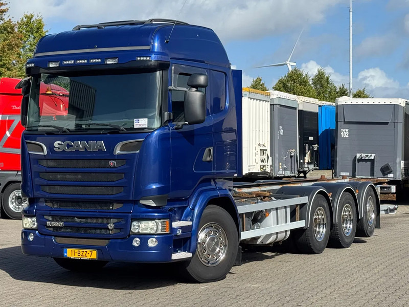 Scania R520 V8 8x4*4 Retarder / BDF / Full Air / Euro 6 - Kontejnérový podvozek/ Výměnná nástavba: obrázek 1 Scania R520 V8 8x4*4 Retarder / BDF / Full Air / Euro 6 - Kontejnérový podvozek/ Výměnná nástavba: obrázek 1