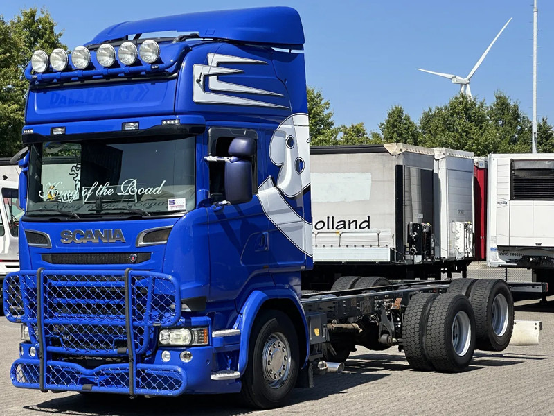 Scania R580 V8 6X2 Chassis WB 4.70mtr Retarder Topline Euro 6 - Podvozek s kabinou: obrázek 1 Scania R580 V8 6X2 Chassis WB 4.70mtr Retarder Topline Euro 6 - Podvozek s kabinou: obrázek 1