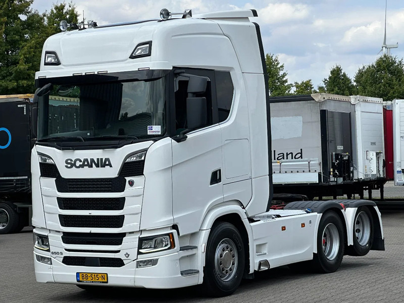 Scania S650 V8 6x2 Boogie / Retarder / 2 Tank / Full Air / Full Spoiler - Tahač: obrázek 1 Scania S650 V8 6x2 Boogie / Retarder / 2 Tank / Full Air / Full Spoiler - Tahač: obrázek 1