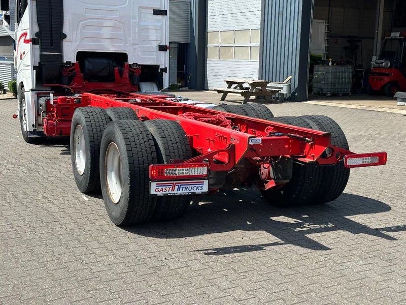 Volvo FH 16.750 6x4 Globe XL Chassis Retarder 4.30 Wb Full Air - Podvozek s kabinou: obrázek 5 Volvo FH 16.750 6x4 Globe XL Chassis Retarder 4.30 Wb Full Air - Podvozek s kabinou: obrázek 5