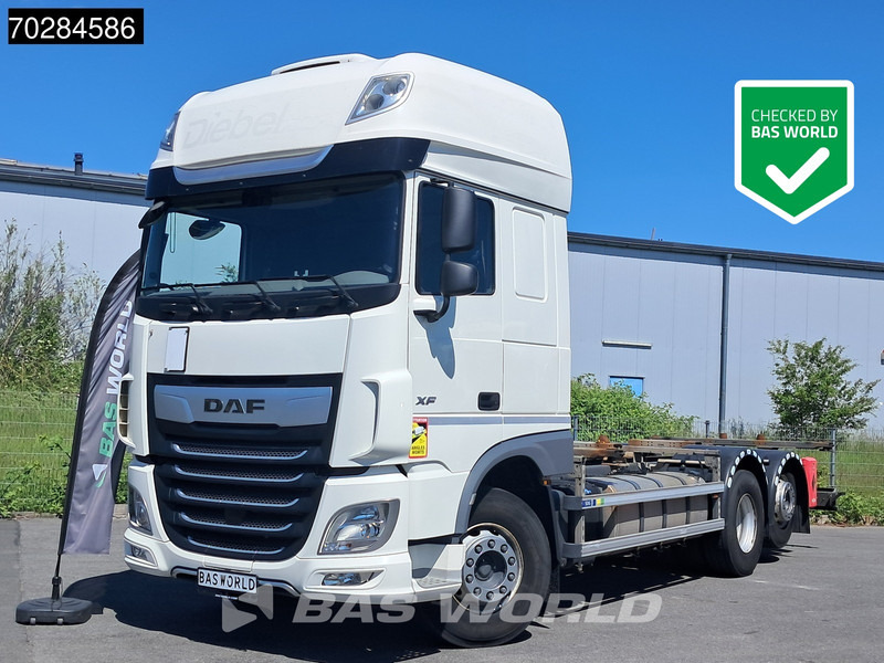 DAF XF 450 6X2 BDF SSC Retarder 2x Tanks Liftachse Standklima LED ACC Euro 6 - Kontejnérový podvozek/ Výměnná nástavba: obrázek 1 DAF XF 450 6X2 BDF SSC Retarder 2x Tanks Liftachse Standklima LED ACC Euro 6 - Kontejnérový podvozek/ Výměnná nástavba: obrázek 1