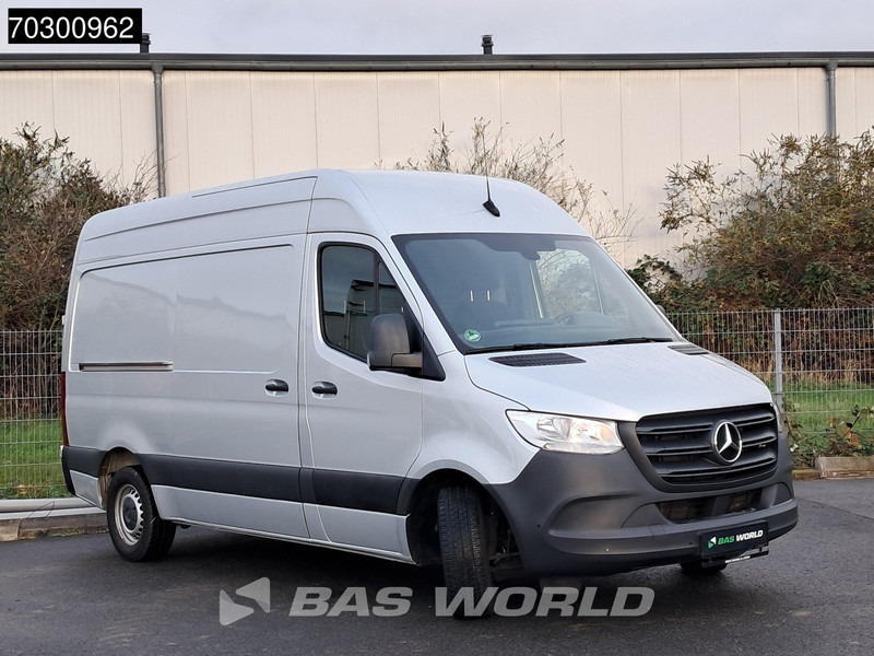 Mercedes-Benz Sprinter 315 CDI Automatik L2H2 150PS Klima Kamera Parkensensoren MBUX CarPlay Euro6 L2 A/C - Malá dodávka: obrázek 2 Mercedes-Benz Sprinter 315 CDI Automatik L2H2 150PS Klima Kamera Parkensensoren MBUX CarPlay Euro6 L2 A/C - Malá dodávka: obrázek 2
