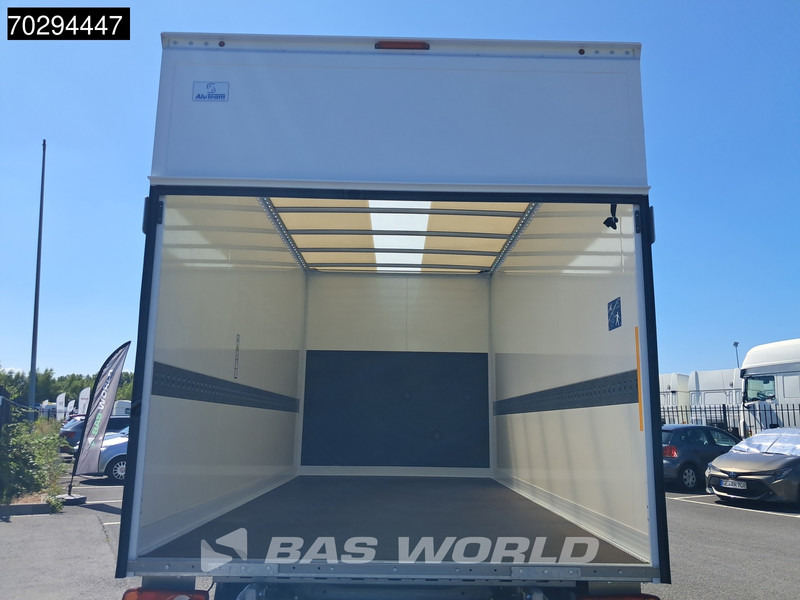 Volkswagen Crafter 177pk Neu! Automatik 2025 Facelift Koffer Ladebordwand Navi Klima Tempomat LED Euro6 21m3 A/C Cruise control - Dodávka skřín: obrázek 3 Volkswagen Crafter 177pk Neu! Automatik 2025 Facelift Koffer Ladebordwand Navi Klima Tempomat LED Euro6 21m3 A/C Cruise control - Dodávka skřín: obrázek 3