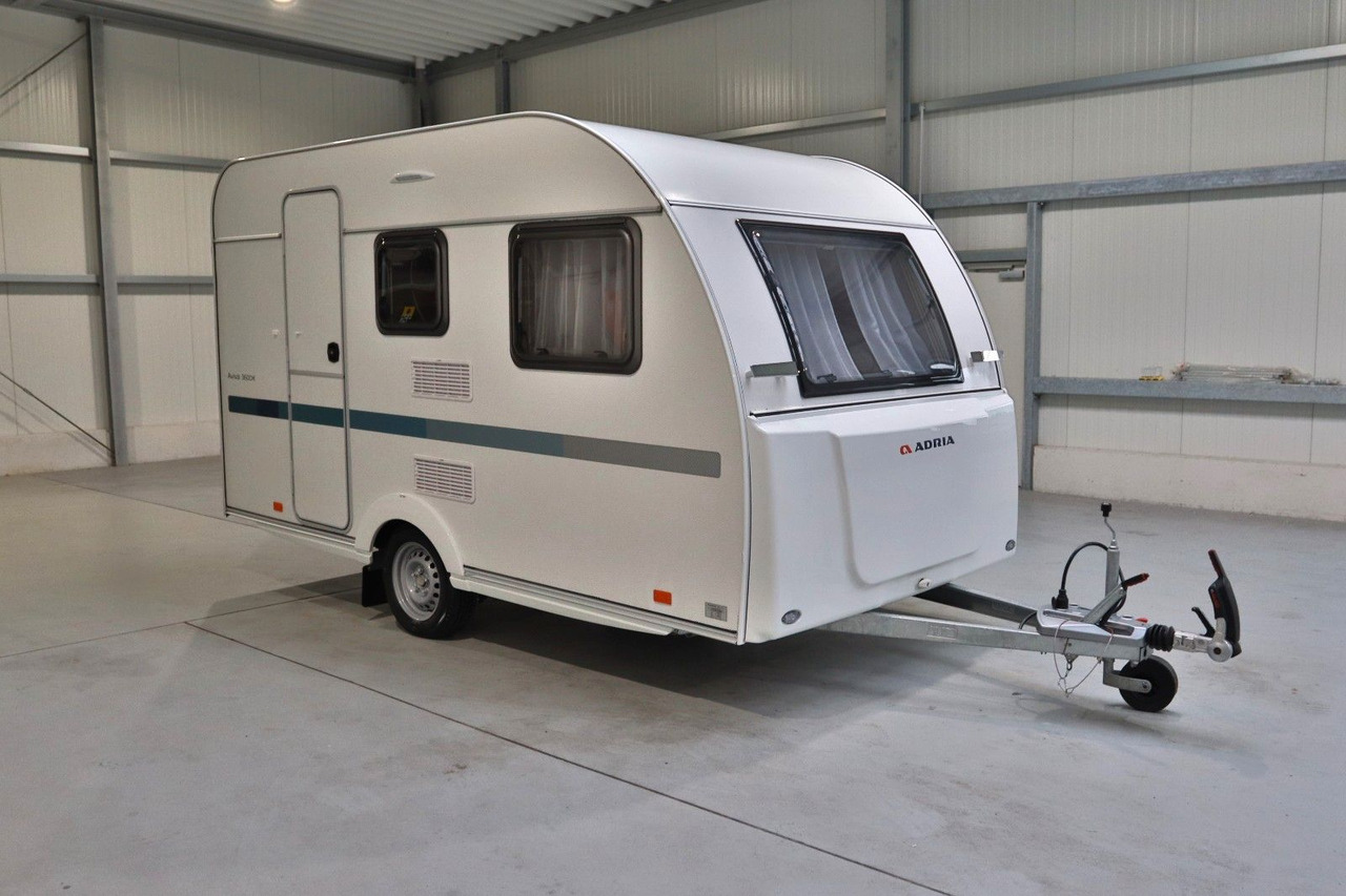 Adria Aviva 360 DK /1.Hand/Top-Fahrzeug/Etagenbetten Adria Aviva 360 DK /1.Hand/Top-Fahrzeug/Etagenbetten - Karavan: obrázek 1 Adria Aviva 360 DK /1.Hand/Top-Fahrzeug/Etagenbetten Adria Aviva 360 DK /1.Hand/Top-Fahrzeug/Etagenbetten - Karavan: obrázek 1