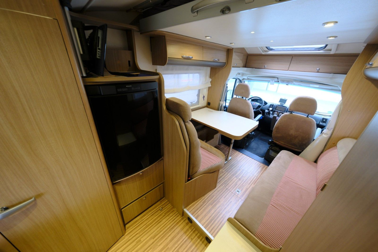 Polointegrovaný obytný vůz Adria Matrix Axess M 590 SG/Automatik/Hubbett/TOP: obrázek 7