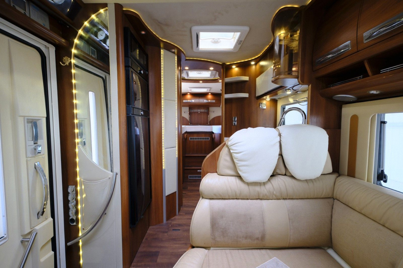 Integrovaný obytný vůz Carthago Chic E-Line  I50 LE Yachting/Einzelbetten+Hubbet: obrázek 14