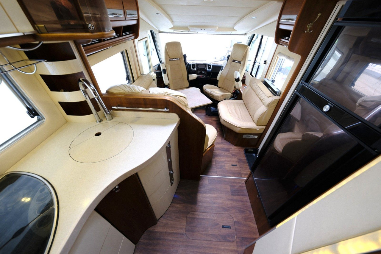 Integrovaný obytný vůz Carthago Chic E-Line  I50 LE Yachting/Einzelbetten+Hubbet: obrázek 11