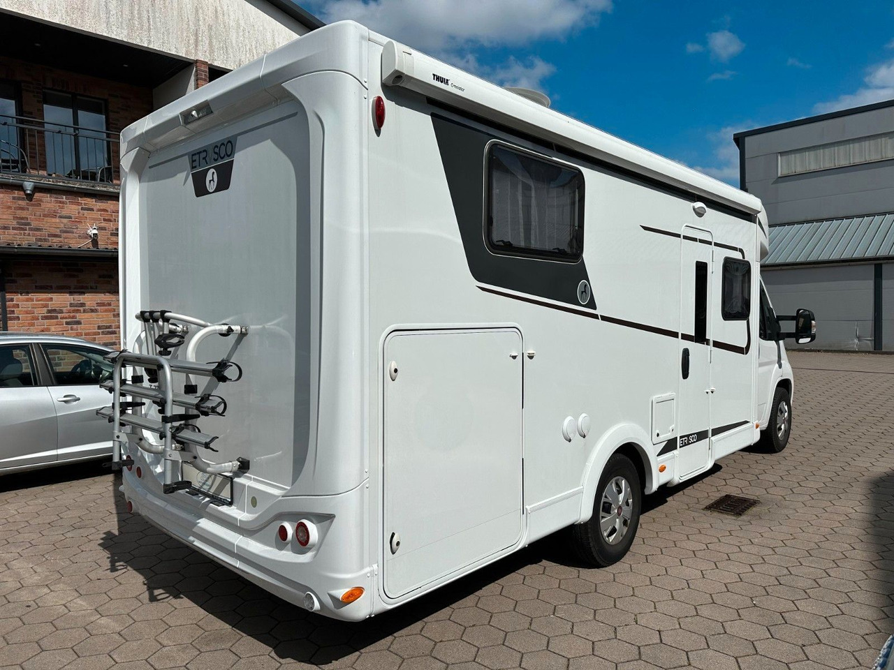 Etrusco T 7300 SB/Einzelbetten+Hubbett/Garage/Klima/TOP - Polointegrovaný obytný vůz: obrázek 2 Etrusco T 7300 SB/Einzelbetten+Hubbett/Garage/Klima/TOP - Polointegrovaný obytný vůz: obrázek 2