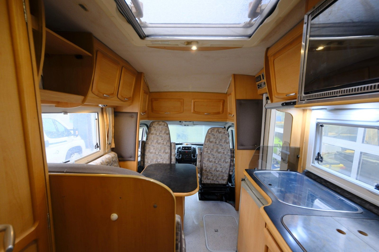 Polointegrovaný obytný vůz Frankia T 650 BD/Festbett/Garage/Solar/Markise Frankia T 650 BD/Festbett/Garage/Solar/Markise: obrázek 12