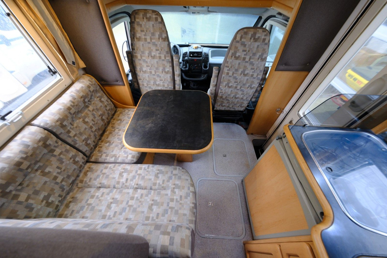 Polointegrovaný obytný vůz Frankia T 650 BD/Festbett/Garage/Solar/Markise Frankia T 650 BD/Festbett/Garage/Solar/Markise: obrázek 10