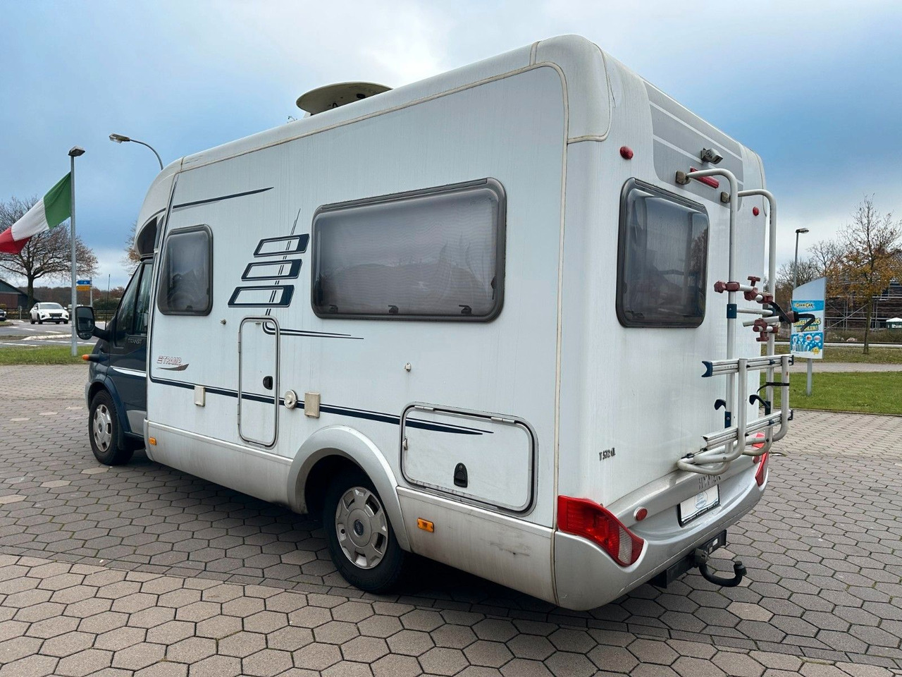 Polointegrovaný obytný vůz HYMER / ERIBA / HYMERCAR TRAMP T 572 CL/Festbett/Klima/Markise HYMER / ERIBA / HYMERCAR TRAMP T 572 CL/Festbett/Klima/Markise: obrázek 7