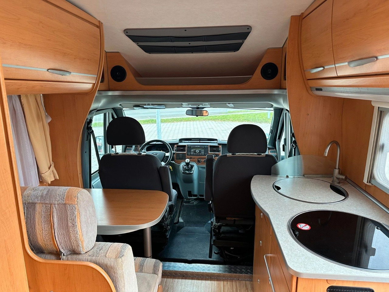 Polointegrovaný obytný vůz HYMER / ERIBA / HYMERCAR TRAMP T 572 CL/Festbett/Klima/Markise HYMER / ERIBA / HYMERCAR TRAMP T 572 CL/Festbett/Klima/Markise: obrázek 21