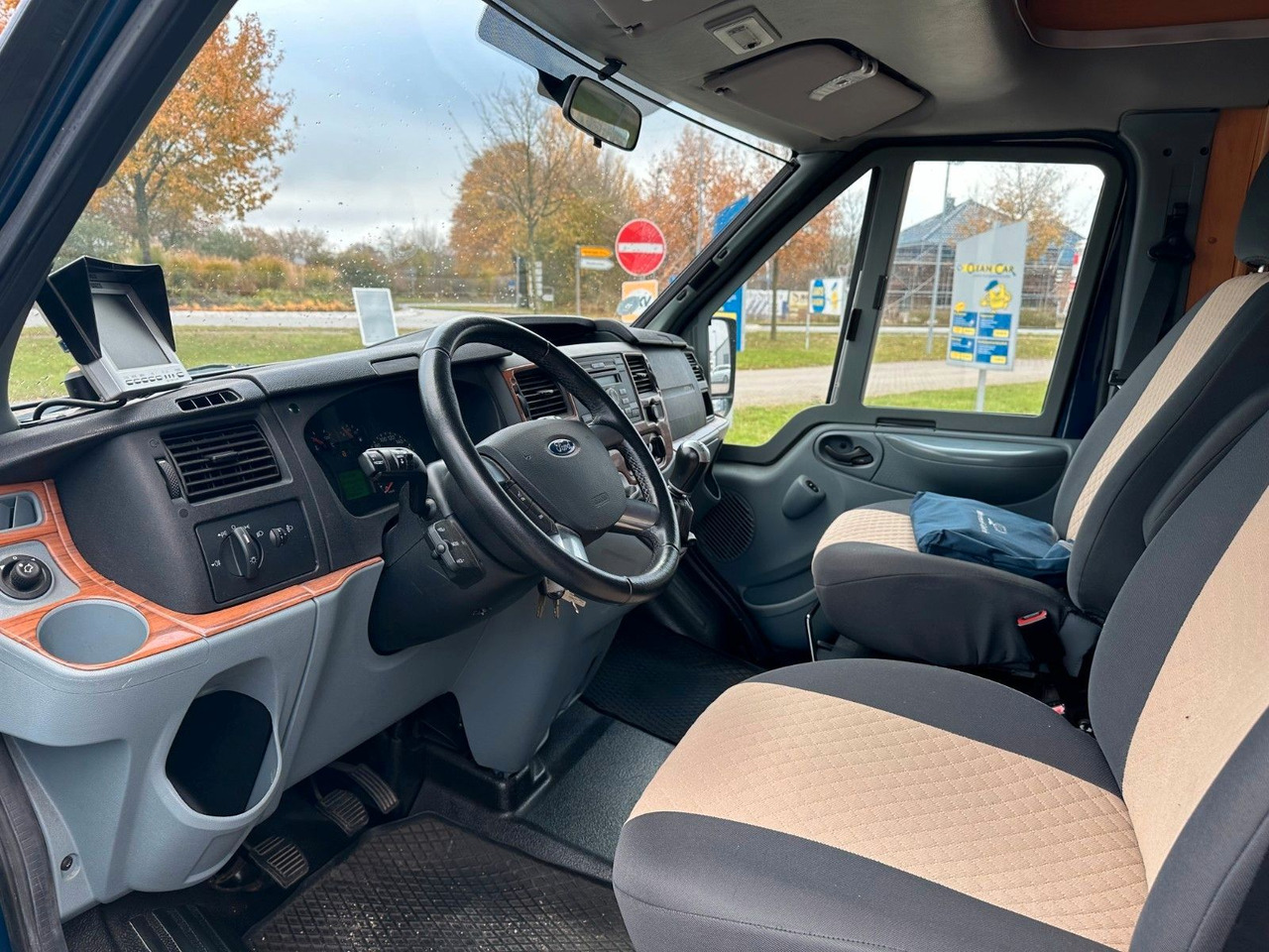 Polointegrovaný obytný vůz HYMER / ERIBA / HYMERCAR TRAMP T 572 CL/Festbett/Klima/Markise HYMER / ERIBA / HYMERCAR TRAMP T 572 CL/Festbett/Klima/Markise: obrázek 19