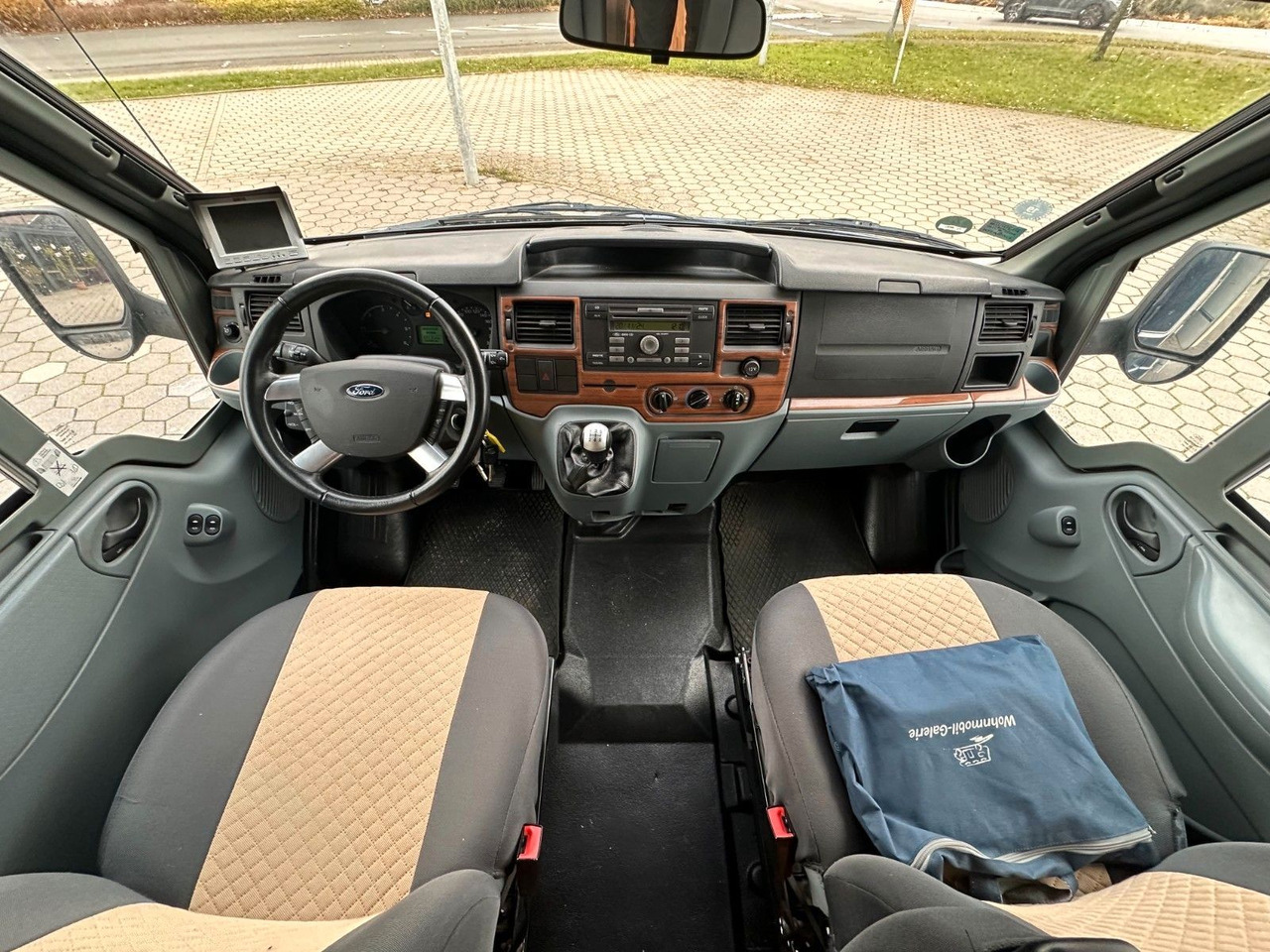 Polointegrovaný obytný vůz HYMER / ERIBA / HYMERCAR TRAMP T 572 CL/Festbett/Klima/Markise HYMER / ERIBA / HYMERCAR TRAMP T 572 CL/Festbett/Klima/Markise: obrázek 17