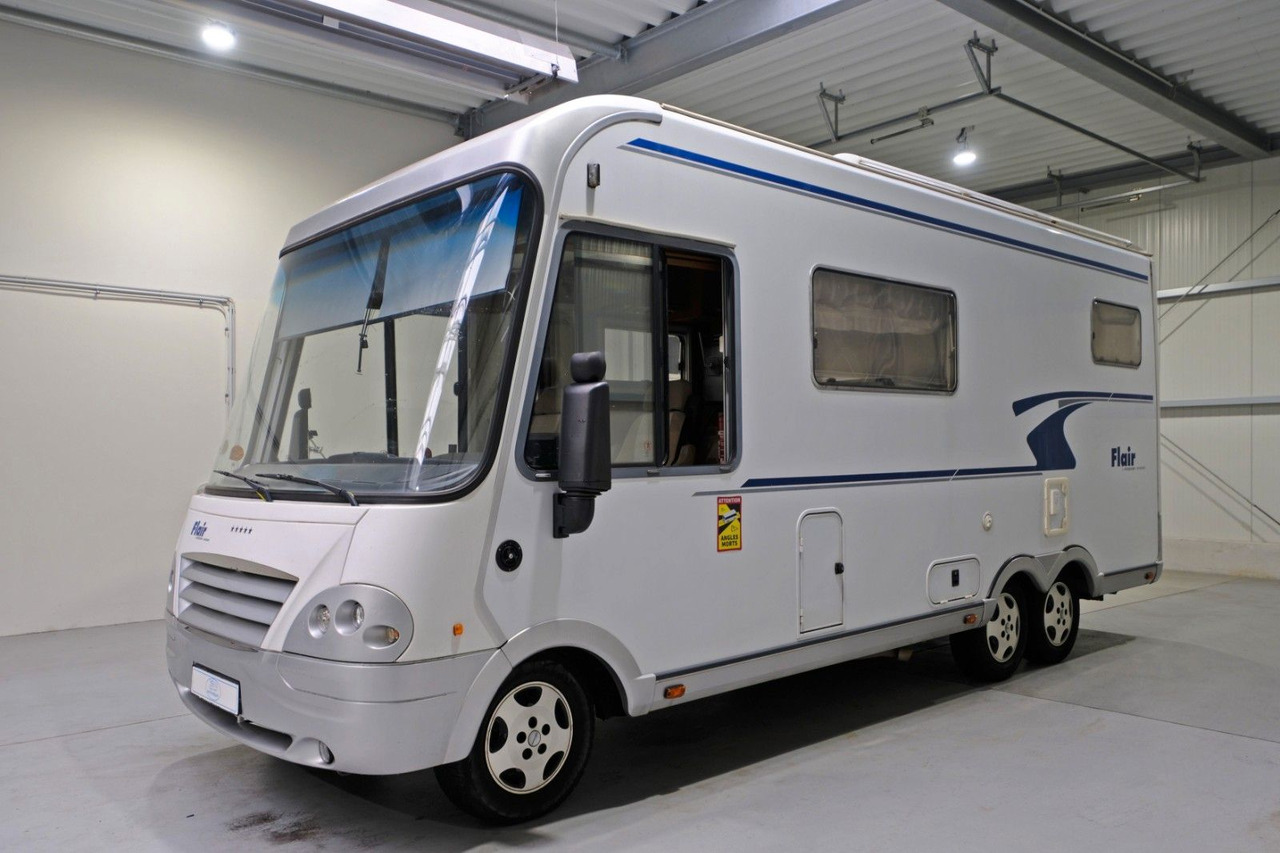 Niesmann + Bischoff Flair I 6700 TA/Festbett+Hubbett/Klima/Solar - Integrovaný obytný vůz: obrázek 2 Niesmann + Bischoff Flair I 6700 TA/Festbett+Hubbett/Klima/Solar - Integrovaný obytný vůz: obrázek 2