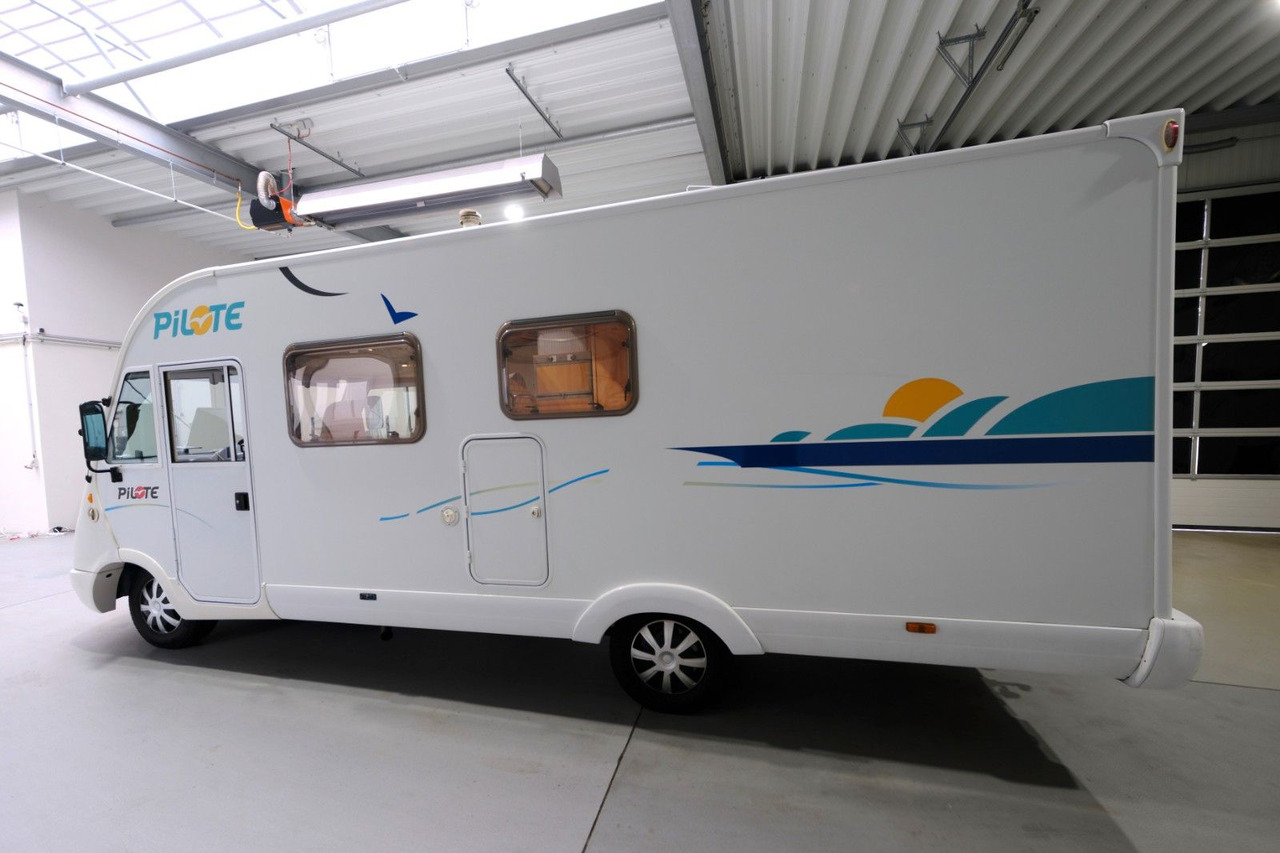 Pilote Aventura/Festbett+Hubbett/Garage/Klima/Solar - Integrovaný obytný vůz: obrázek 3 Pilote Aventura/Festbett+Hubbett/Garage/Klima/Solar - Integrovaný obytný vůz: obrázek 3