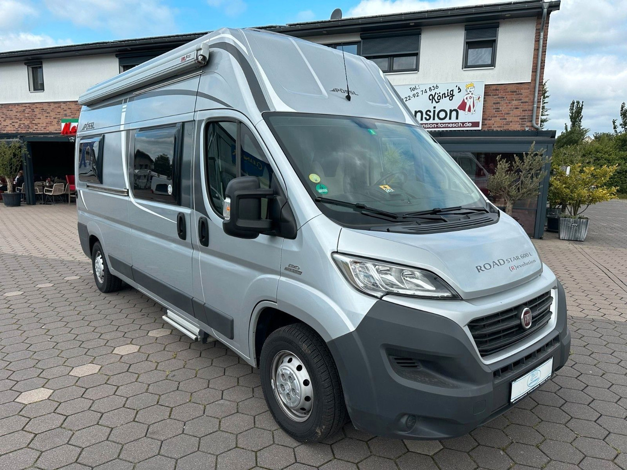 Pössl Roadstar 600 L Revolution/Festbett+Hubbett/TOP - Obytná dodávka: obrázek 1 Pössl Roadstar 600 L Revolution/Festbett+Hubbett/TOP - Obytná dodávka: obrázek 1