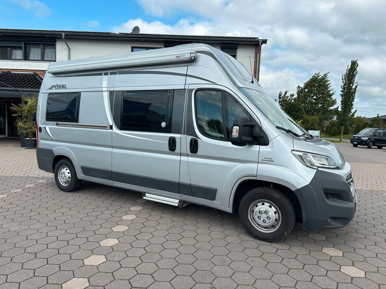 Pössl Roadstar 600 L Revolution/Festbett+Hubbett/TOP - Obytná dodávka: obrázek 2 Pössl Roadstar 600 L Revolution/Festbett+Hubbett/TOP - Obytná dodávka: obrázek 2