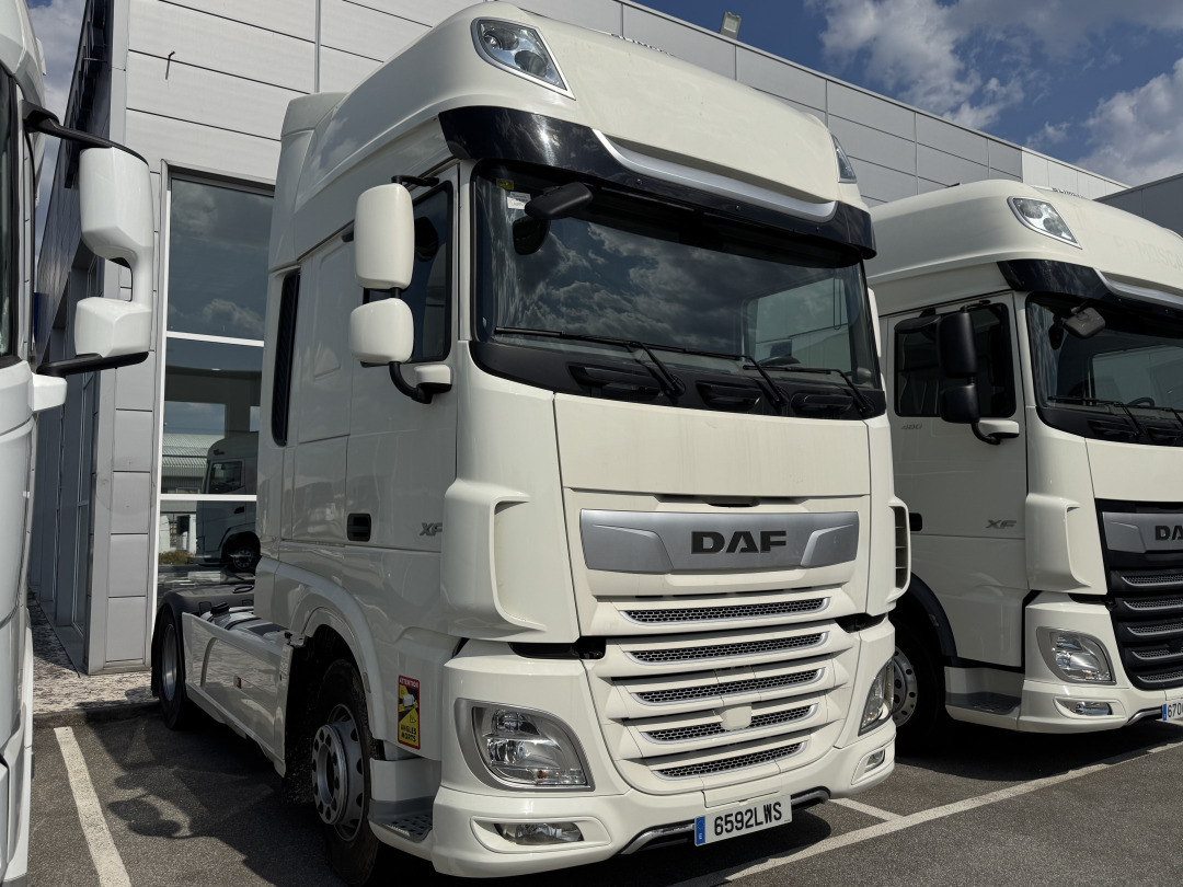 DAF XF 530 Super Space Cab - Tahač: obrázek 1 DAF XF 530 Super Space Cab - Tahač: obrázek 1