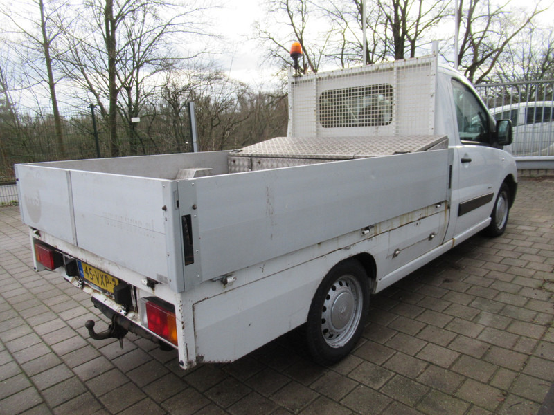 Citroën Jumpy 12 2.0 HDIF 88KW L2 PICKUP - Dodávka valník: obrázek 4 Citroën Jumpy 12 2.0 HDIF 88KW L2 PICKUP - Dodávka valník: obrázek 4