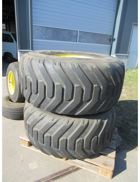 John Deere 5515V NOKIAN 550/60R22.5 + Voor Banden + Velg - Kompletní kolo pro Malotraktor: obrázek 3 John Deere 5515V NOKIAN 550/60R22.5 + Voor Banden + Velg - Kompletní kolo pro Malotraktor: obrázek 3