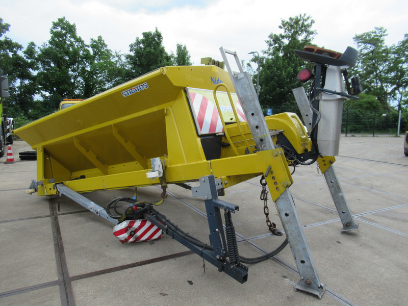 NIDO STRATOS B40-36 PAL ROTO-power Salzstreuer Zoutstrooier - Sypač písku/ Soli: obrázek 2 NIDO STRATOS B40-36 PAL ROTO-power Salzstreuer Zoutstrooier - Sypač písku/ Soli: obrázek 2
