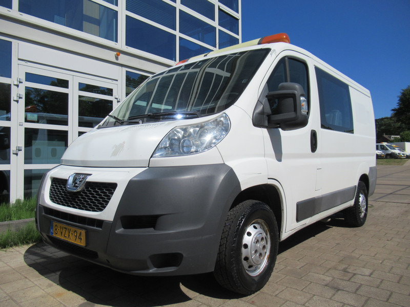 Peugeot Boxer 330 2.2 HDI 96KW L1H P+ DOKA Dubbelcabine AIRCO - Malá dodávka, Dodávka s dvojitou kabinou: obrázek 4 Peugeot Boxer 330 2.2 HDI 96KW L1H P+ DOKA Dubbelcabine AIRCO - Malá dodávka, Dodávka s dvojitou kabinou: obrázek 4
