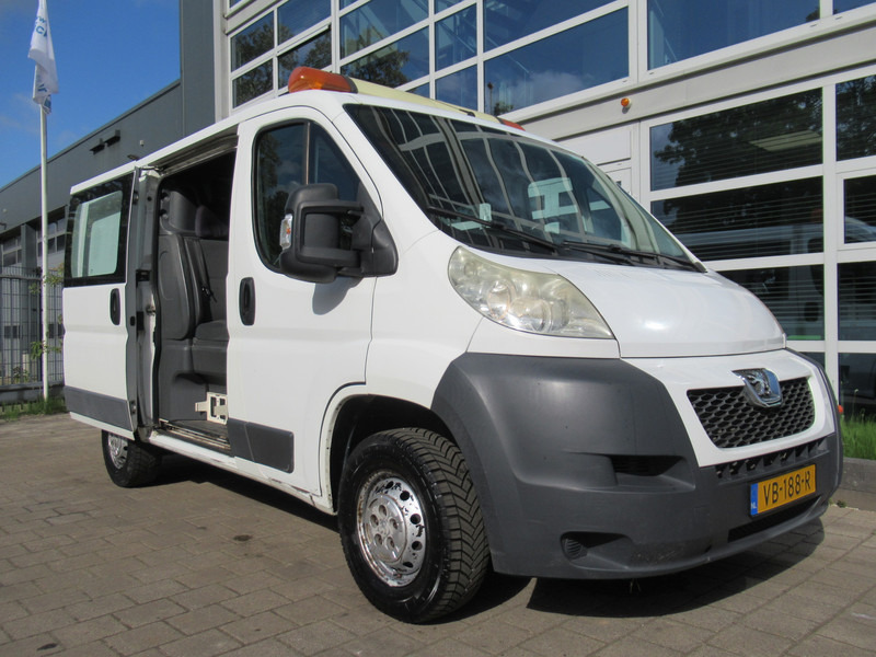 Malá dodávka, Dodávka s dvojitou kabinou Peugeot Boxer 330 2.2 HDI L1H1 P+ Dubbelcabine DOKA airco: obrázek 11